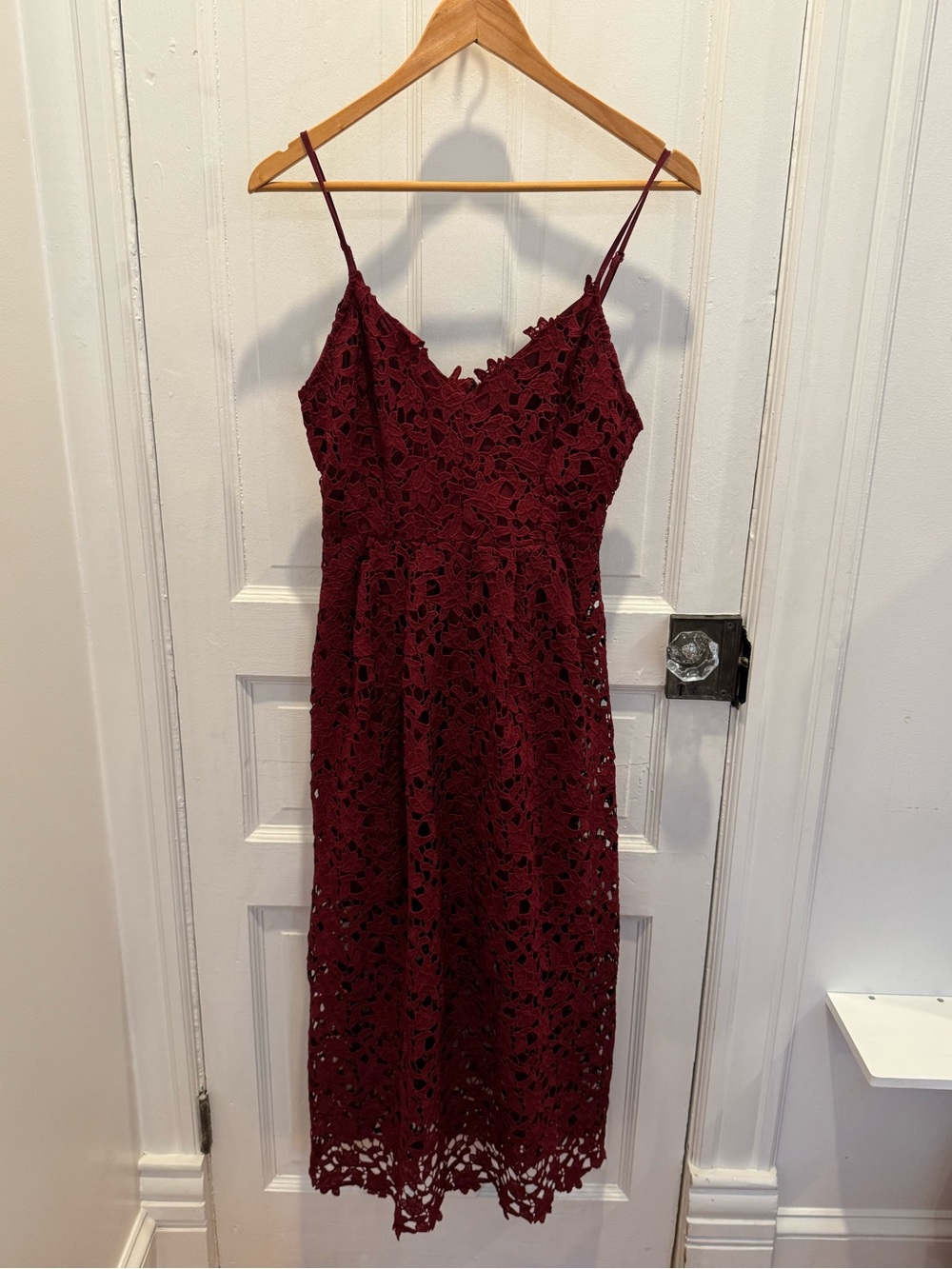 ASTR The Label Burgundy Lace Midi Dress Size M
